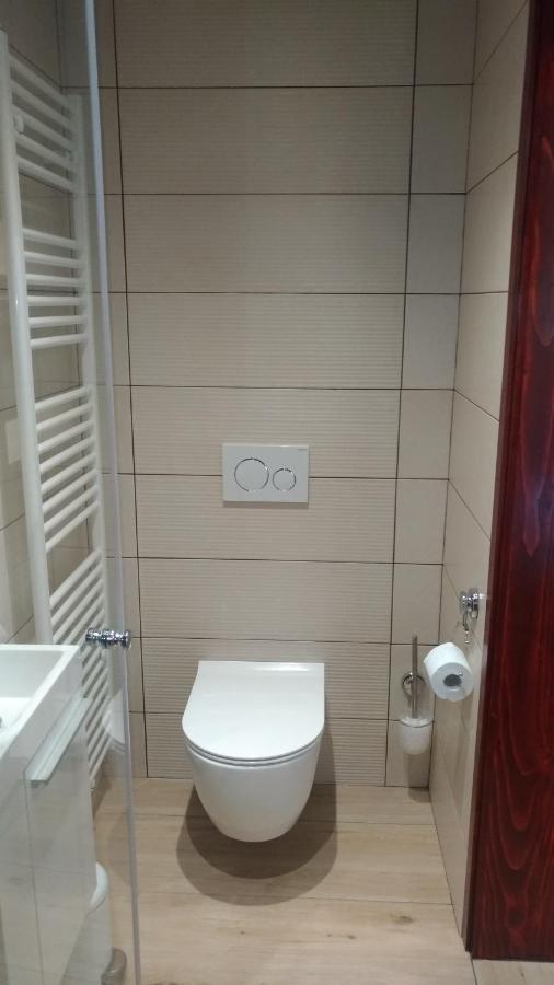 Apartma Lara *