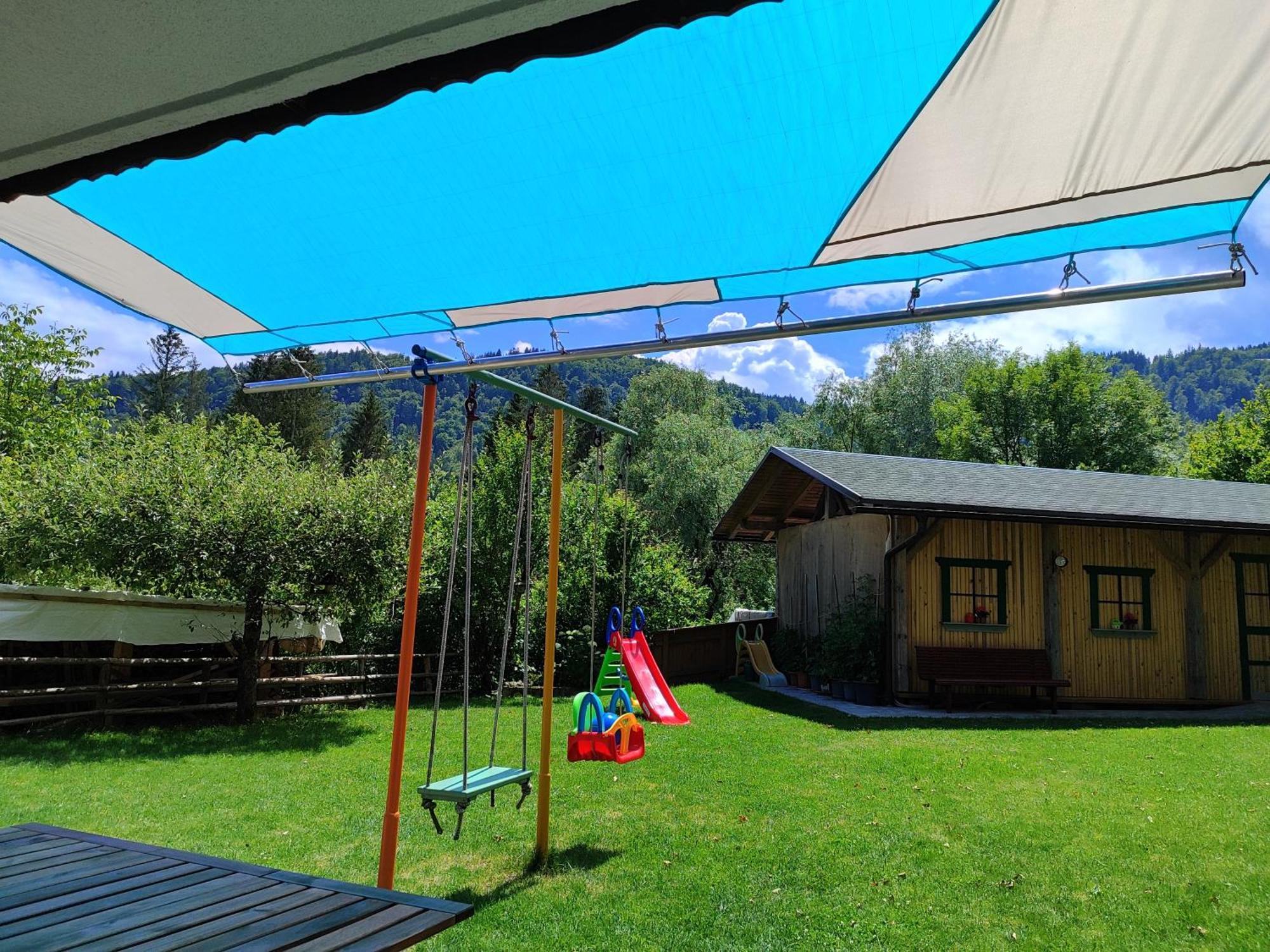 Apartma Lara